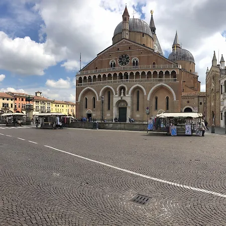 Caminhouse Vendégház Padova