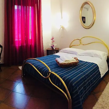 בית הארחה Caminhouse Camin